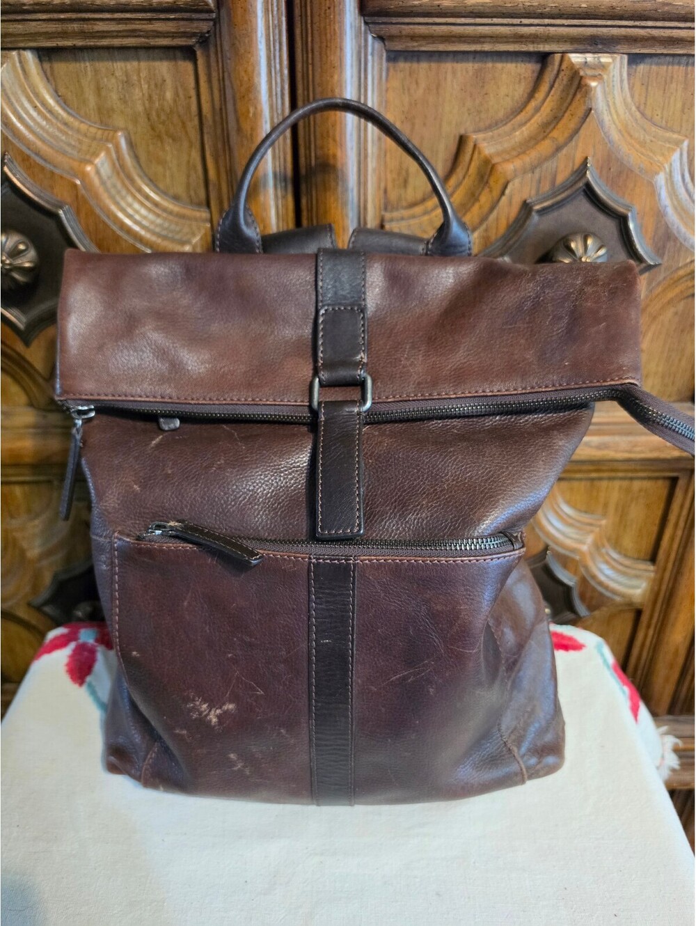 Distressed Brown Leather Backpack – Fold-Over Top, Multiple Zip Pockets